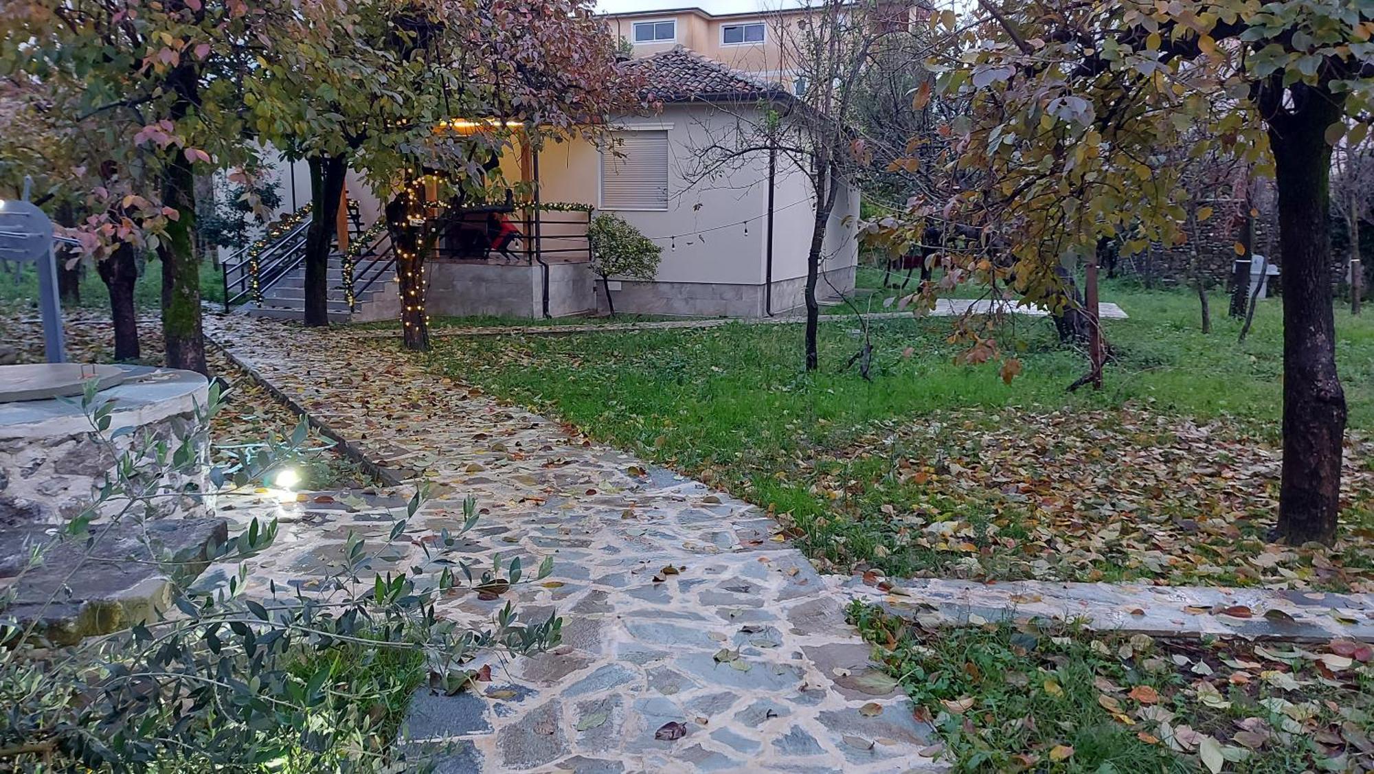 Nicolaus Hidden Gem Villa Shkodër Exteriör bild